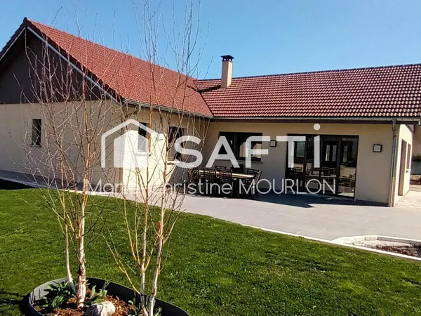 Maison passive récente plain-pied