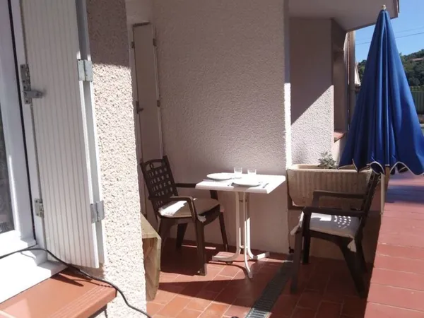 Studio meublé PKg wifi Lave linge atout pour