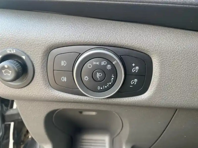 Ford Transit fourgon fg t350 l2h2 2.0 ecoblue 170ch s&amp;s trend business — photo 18
