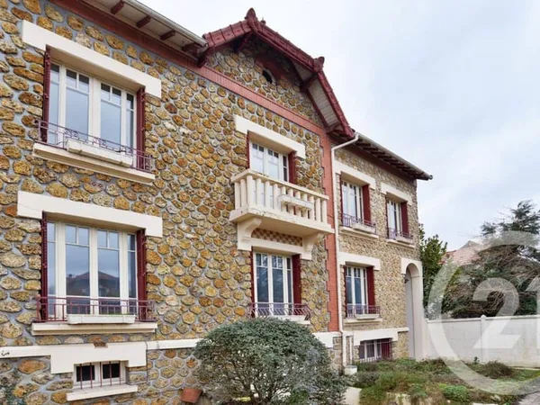 Maison 10 pièces 190 m²