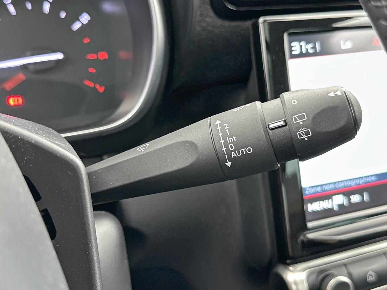 Citroën C3 Aircross puretech 130 s&s eat6 shine pack — photo 18