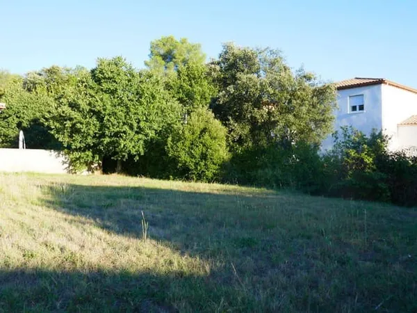 Terrain constructible 612 m²