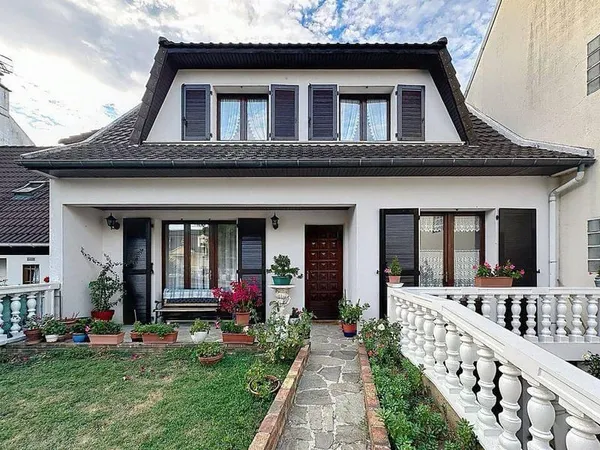 Maison 7 pièces 145 m²