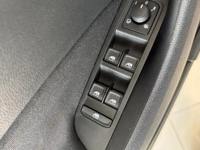 Skoda Kamiq 1.0 tsi evo 2 116ch clever edition dsg7 — photo 13