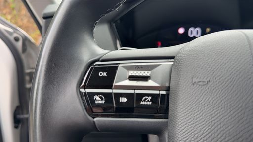 DS DS4 Crossback 1.2 PureTech 130 EAT8 - Bastille + – 2022 – 79704 km – Essence – Boîte Automatique — photo 17