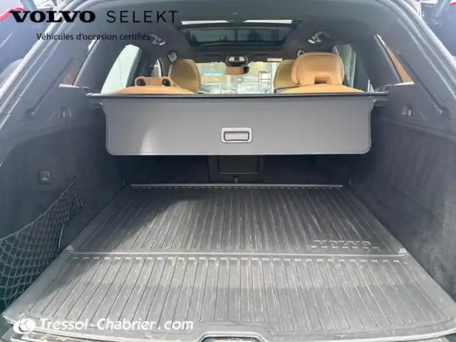 Volvo Xc60 t8 recharge awd 303 ch + 87 ch geartronic 8 inscription — photo 8