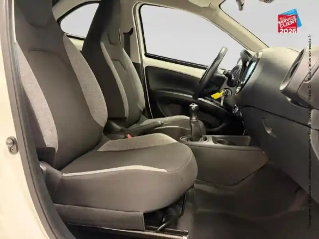 Toyota Aygo x 1.0 vvt-i 72ch dynamic my23 — photo 5