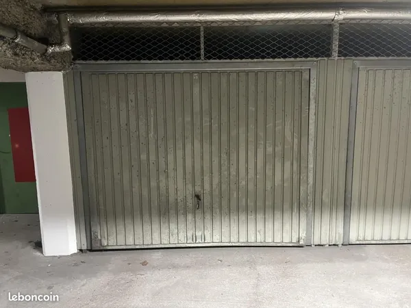 Garage/box 15 m² Peltre