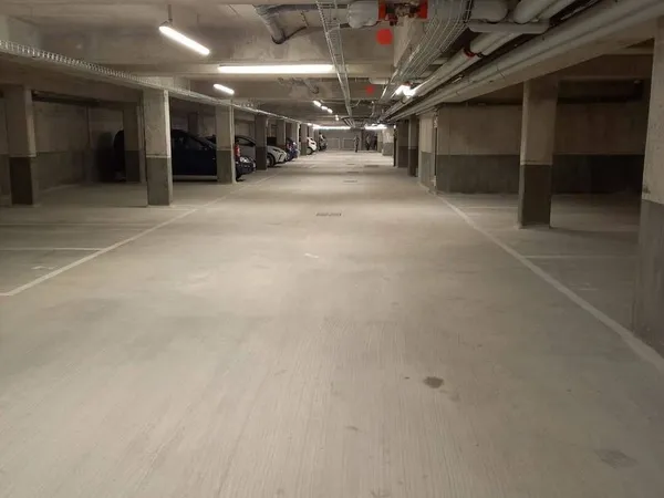 Parking 13 m²