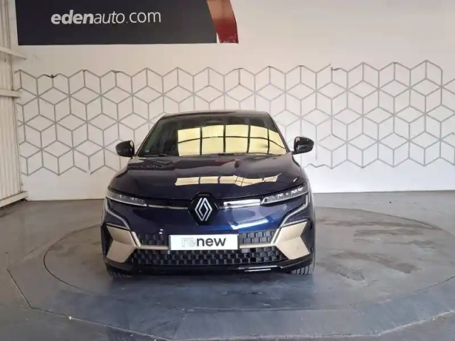 Renault Megane e-tech ev60 220 ch super charge — photo 6