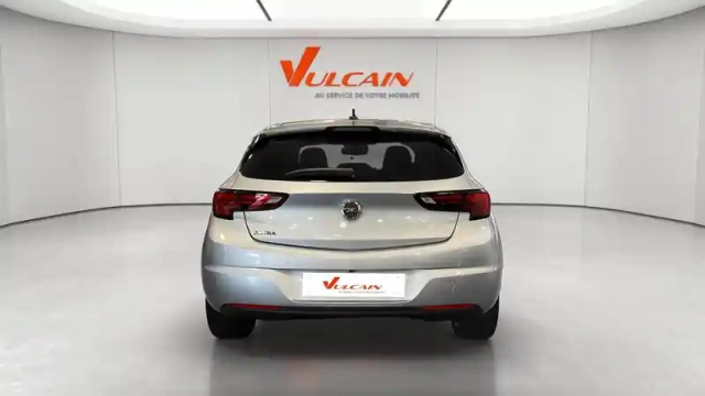 Opel Astra 1.2 turbo 130 ch bvm6 — photo 5