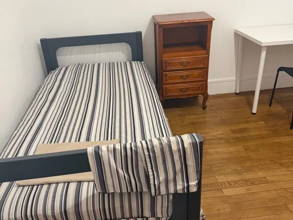 Loue chambre en collocation