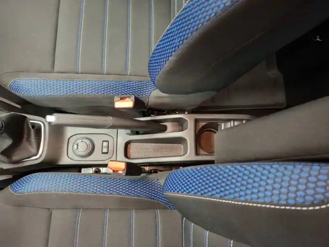 Dacia Duster blue dci 115 4x4 — photo 29