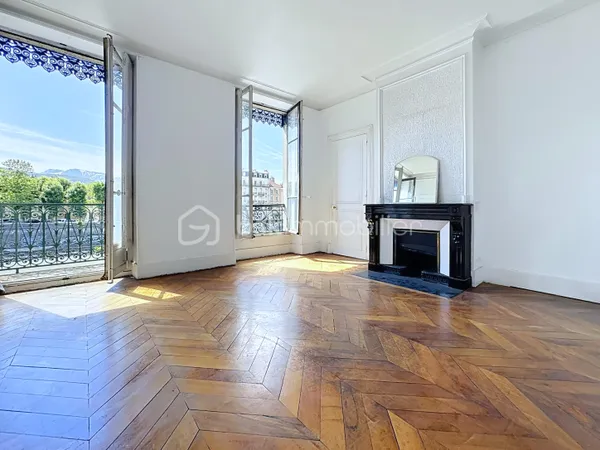 Appartement 4 pièces 94 m²