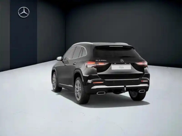Mercedes Gla 200 d amg line — photo 21