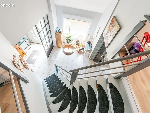 Pavillon 7 pièces 175 m²