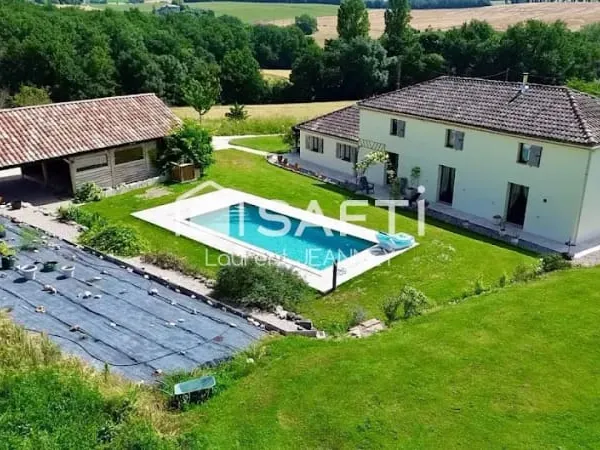 Maison 7 pièces 180 m²