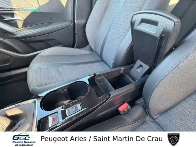 Peugeot 2008 puretech 130 s&amp;s bvm6 — photo 31