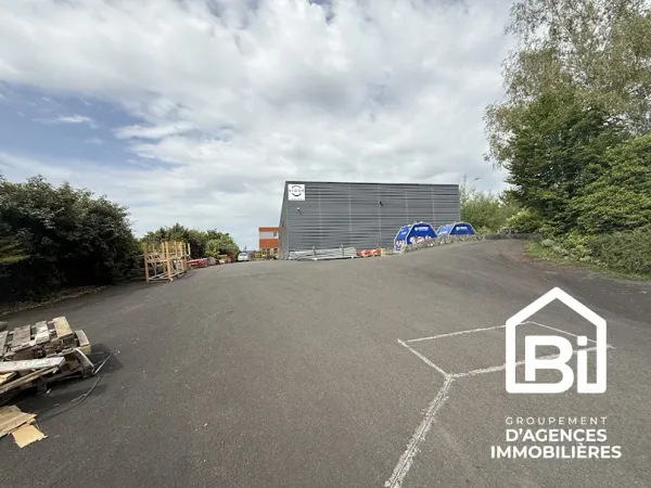 Local 564 m²