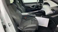 Peugeot 5008 Hybrid 145ch GT e-DCS6 — photo 15