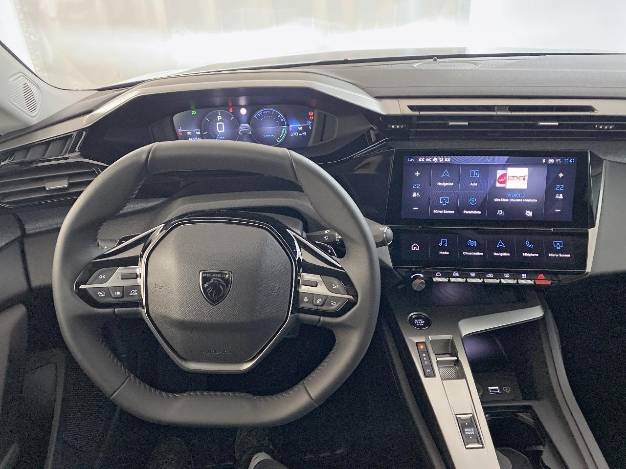 Peugeot 308 hybrid 145 e-dcs6 allure — photo 15