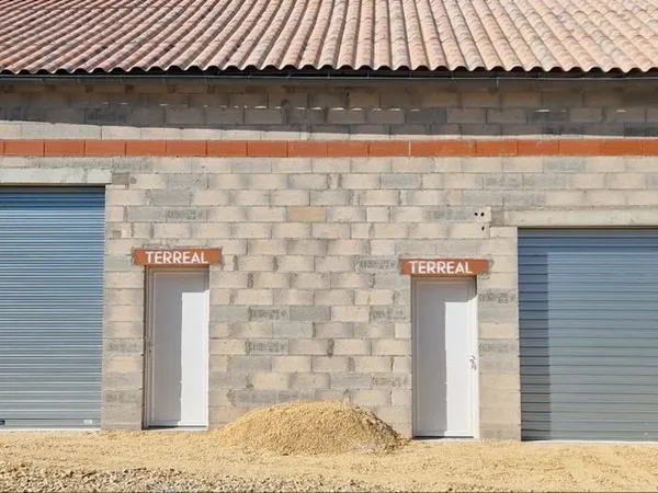 Local pro 80m2