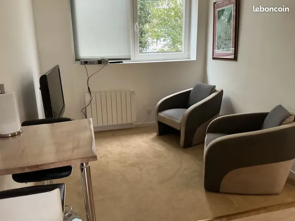 Studio indépendant chez l'habitant