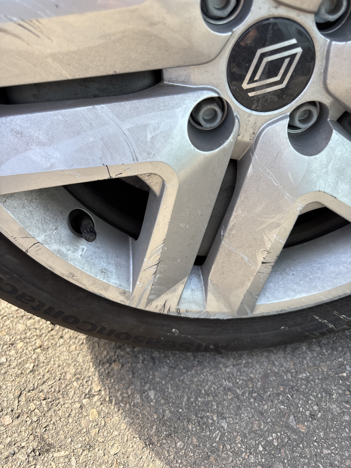 Renault Clio SCe 65 ch GSR2 — photo 27