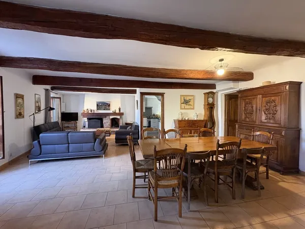ALLEMAGNE-EN-PROVENCE MAISON DE VILLAGE 125 M2 5 CHAMBRE