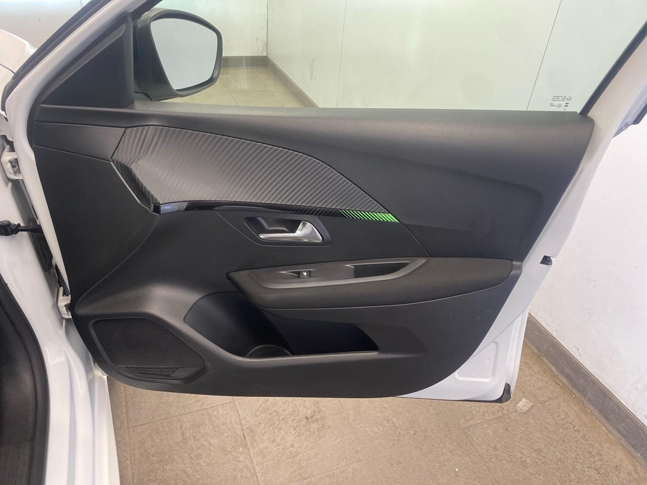 Peugeot 208 puretech 100 s&s bvm6 active — photo 24