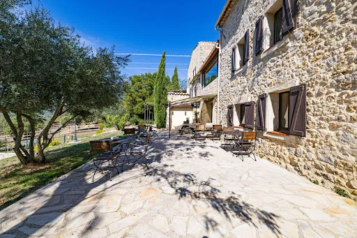 Propriété 18 pièces 560 m²