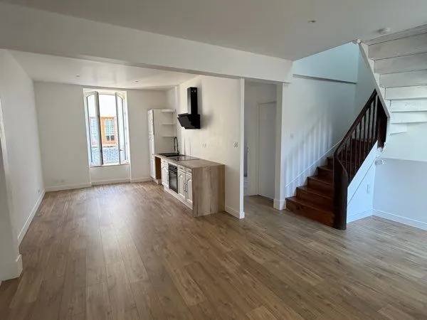 Appartement à louer -Plomodiern