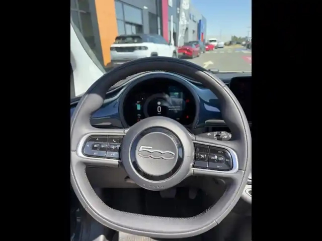 Fiat 500 c e 118ch la prima my23 — photo 15