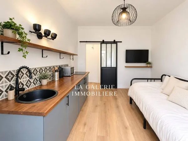 Studio 1 pièce 19 m²