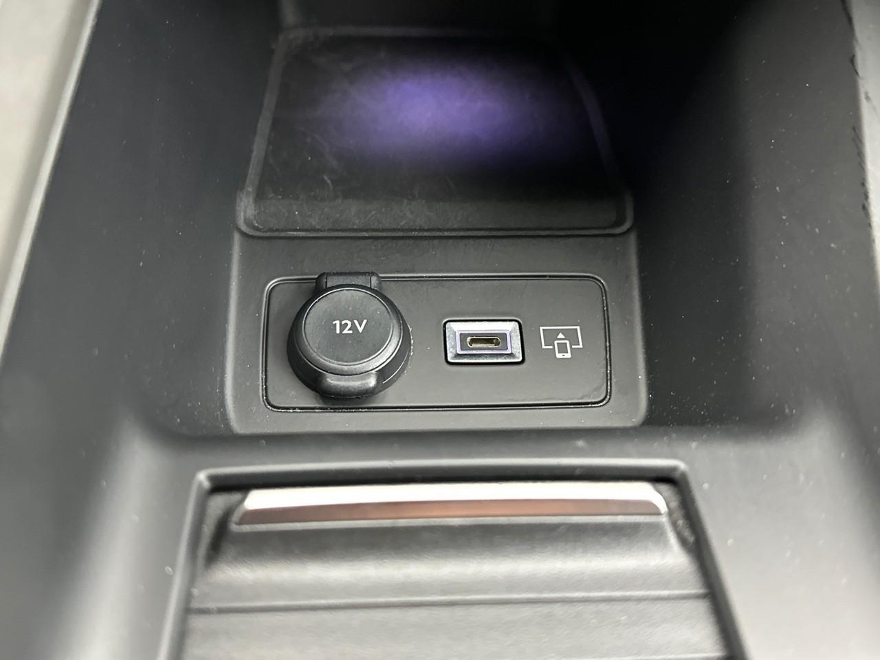 Peugeot 308 phev 180 e-eat8 allure — photo 31