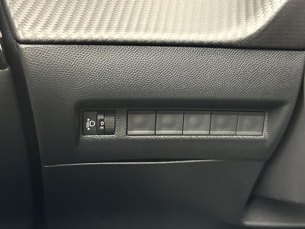 Peugeot 2008 100 s&s bvm6 style — photo 16