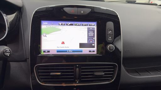 Renault Clio 1.6 Turbo 220 EDC6 - RS Trophy – 2016 – 90500 km – Essence – Boîte Automatique — photo 23