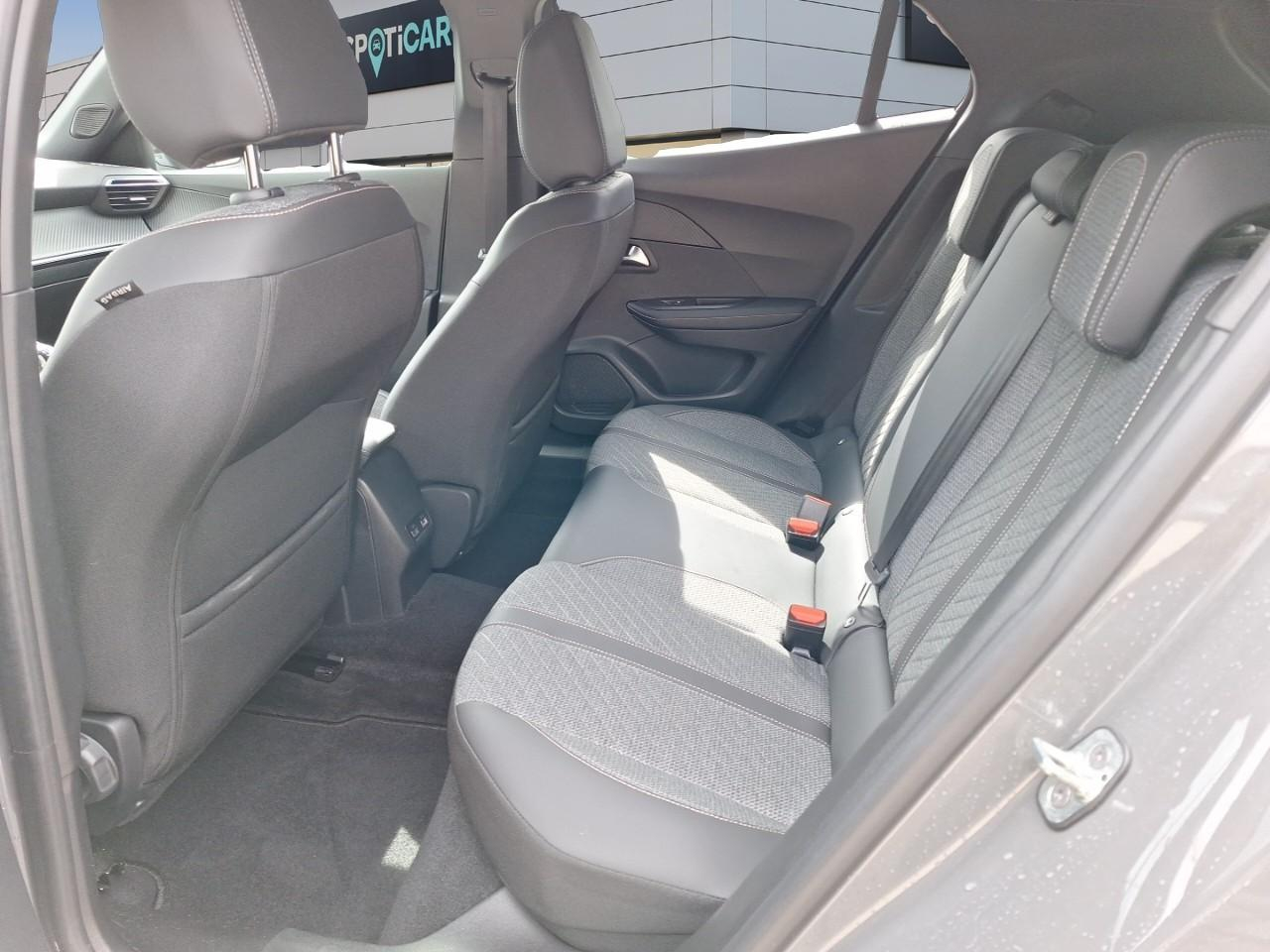 Peugeot 2008 1.2 100ch s&s allure — photo 10