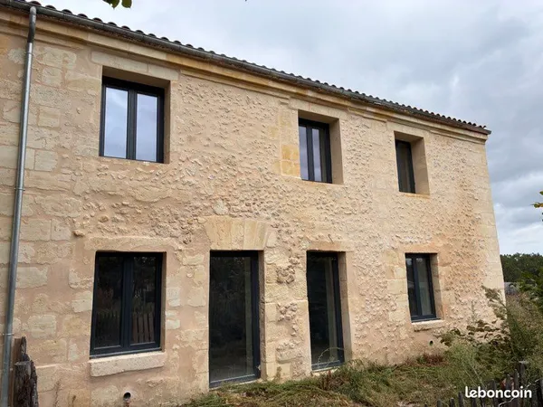 Maison en pierre entièrement rénovée 120m2