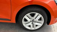Renault Clio 1.5 Blue dCi 100ch Evolution - 24 — photo 20