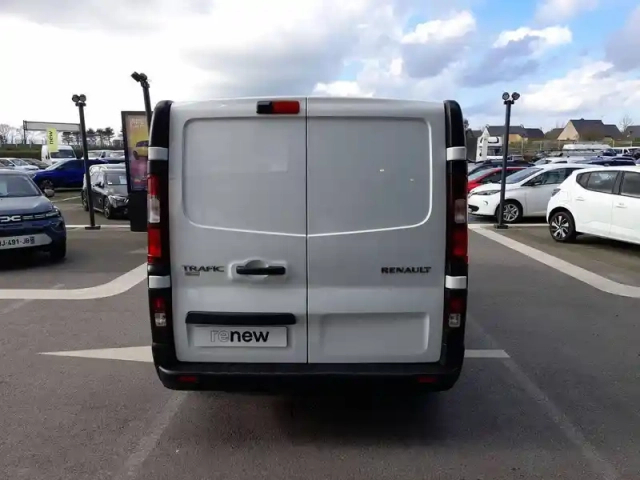 Renault Trafic fgn l1h1 2800 kg blue dci 130 — photo 4