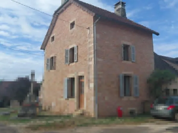 Maison de village à SAINT ANTHOT