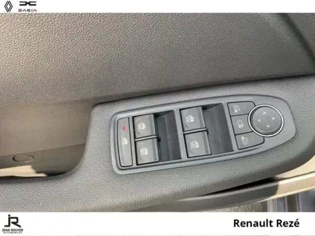 Renault Clio 1.5 blue dci 100ch evolution - 24 — photo 14