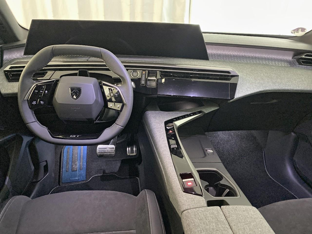 Peugeot 3008 hybrid 145 e-dcs6 gt — photo 8