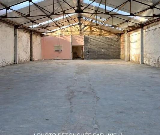 Local 600 m² Lille