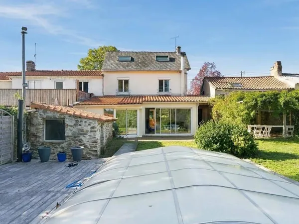 Maison 7 pièces 146 m²