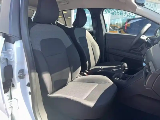 Dacia Sandero eco-g 100 — photo 14