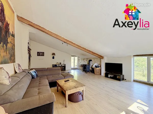 Maison 8 pièces 177 m²