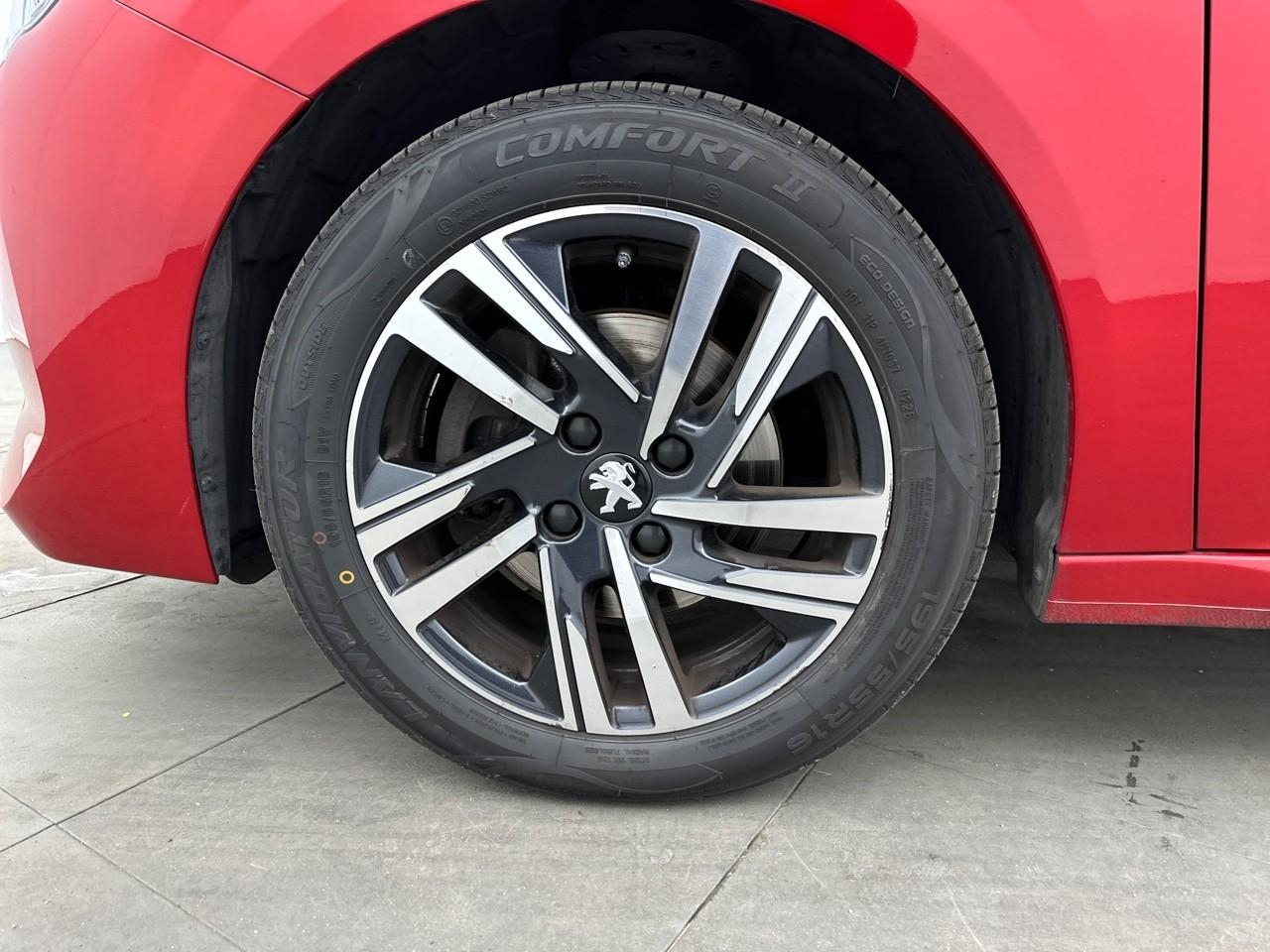 Peugeot 208 puretech 100 s&s bvm6 style — photo 14