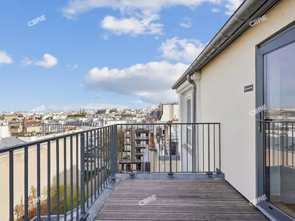 Bureau 359 m²